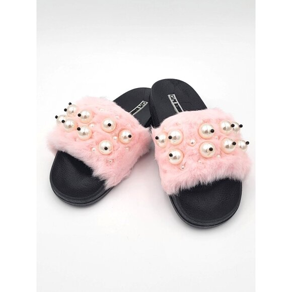 Cape Robbin Moira Women Slip On Skids Sandal Size 5 Pink Faux Fur & Pearl Accent - Picture 8 of 8